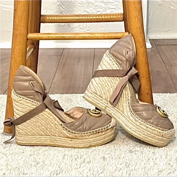 Gucci Marmont Wedge Espadrilles - Size 7.5, Tan